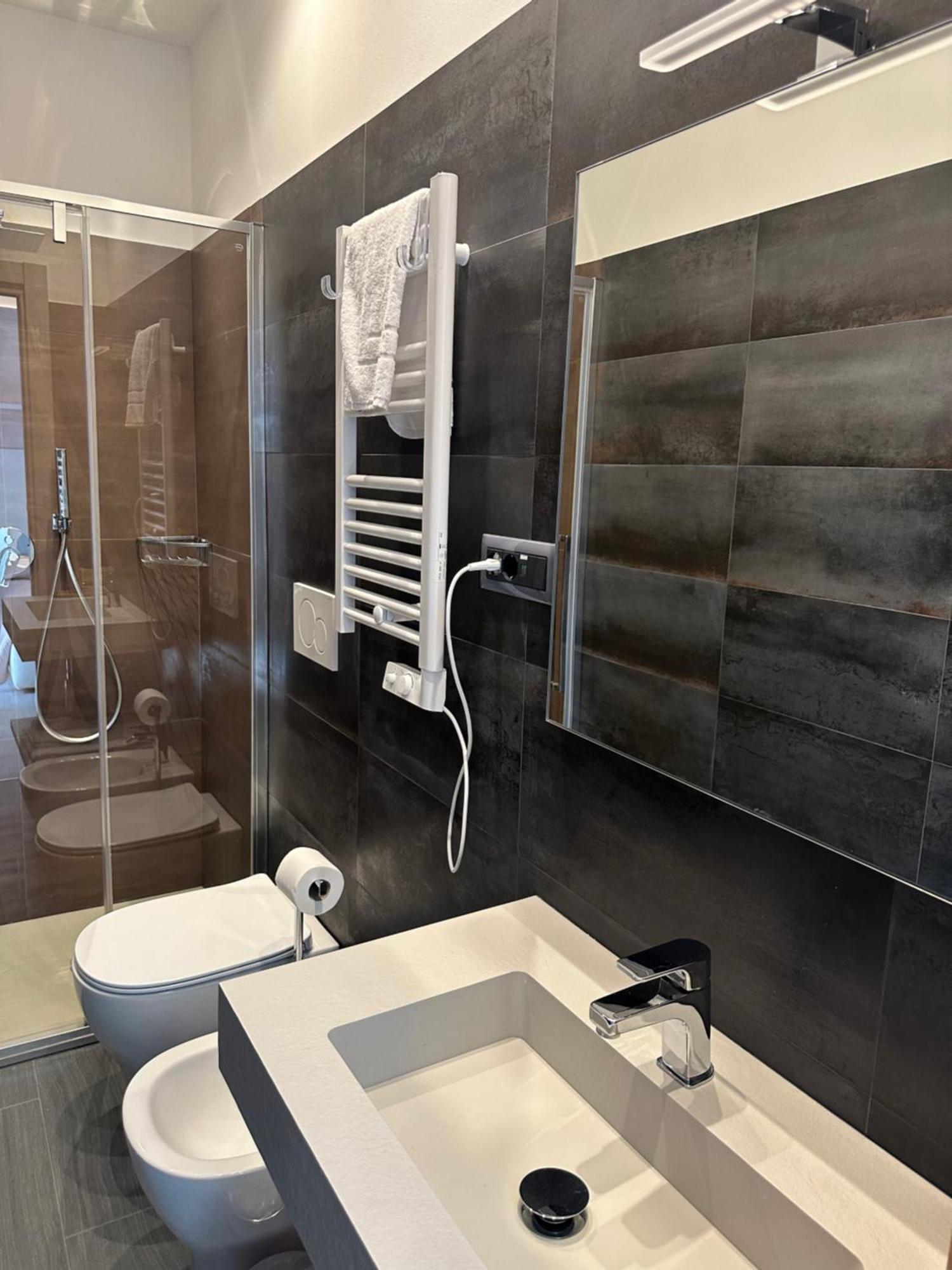 Real Rooms Dalia Λα Σπέτσια Εξωτερικό φωτογραφία